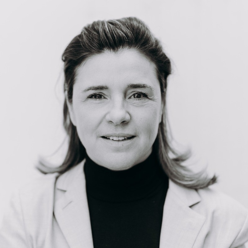 Deborah Loones